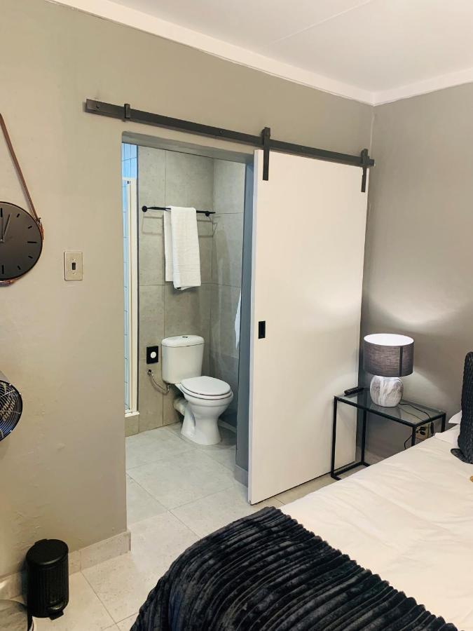 Battiss Guest House Pretoria-Noord 外观 照片